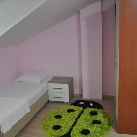 公寓 Balci 埃杰阿巴德